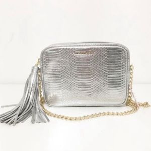 🔥BOSS SALE 🔥 Victoria’s Secret Metallic Crossbody - Never Worn